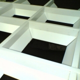 Пирамидальный Грильято белый